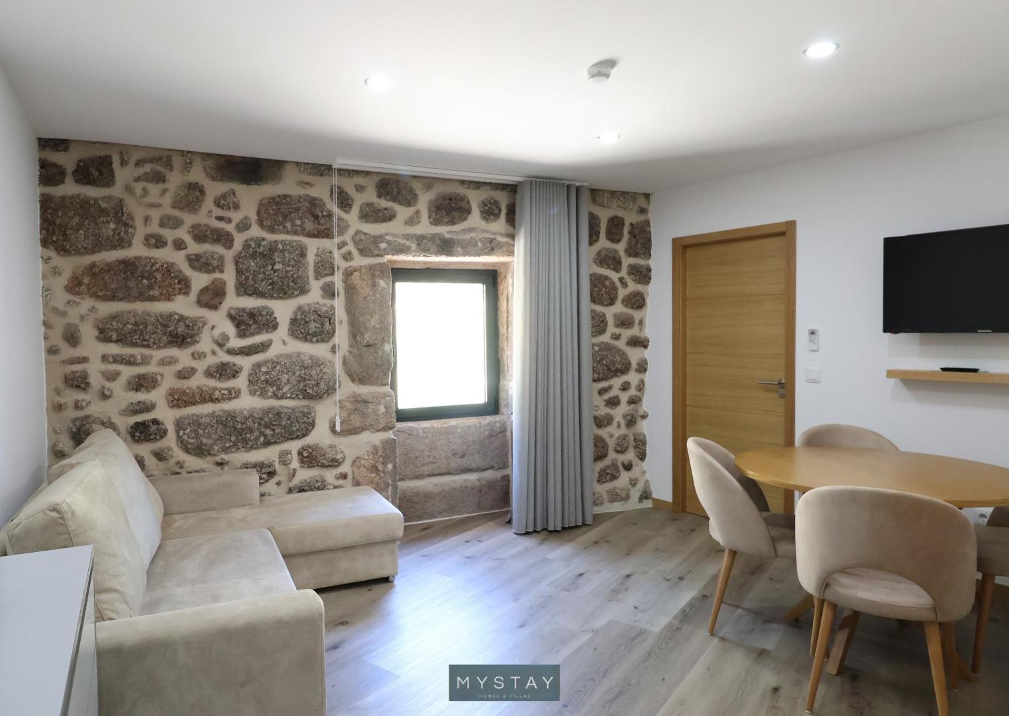 Mystay - Casa D'Henrique Vieira do Minho Phòng bức ảnh