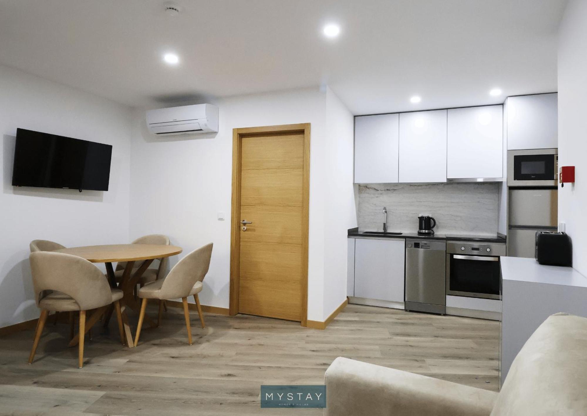 Mystay - Casa D'Henrique Vieira do Minho Phòng bức ảnh