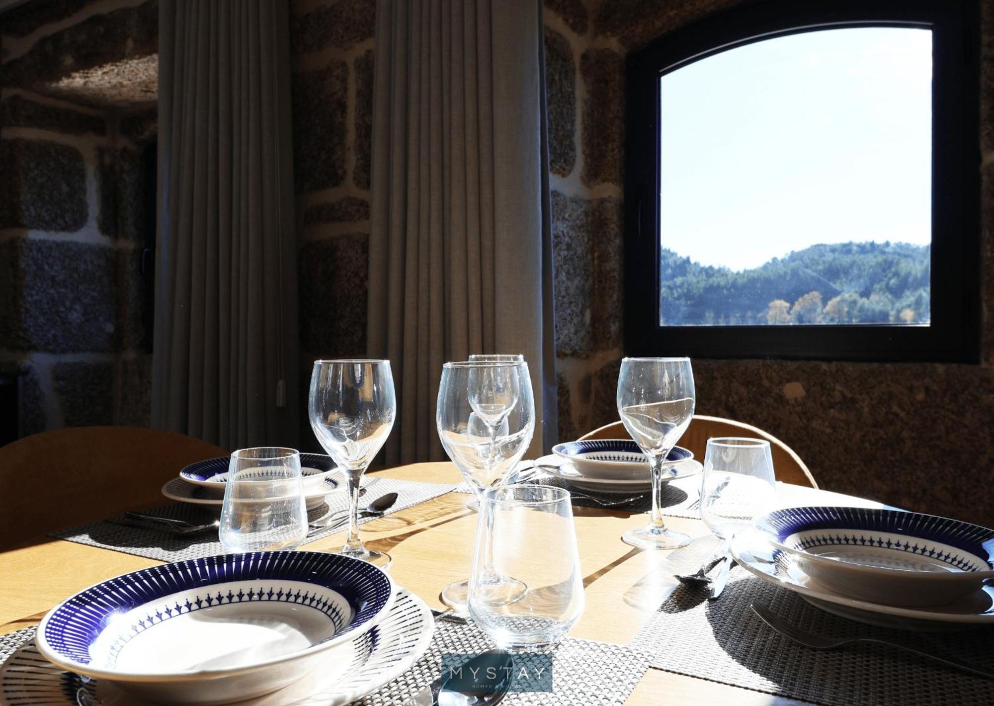 Mystay - Casa D'Henrique Vieira do Minho Phòng bức ảnh